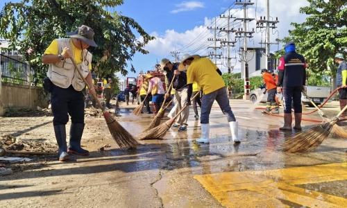 ปศุสัตว์เชียงใหม่ ร่วมกิจกรรม "Big Cleaning Day ถนนสายสำคัญเมืองเชียงใหม่